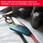 SANDISK Extreme 1TB Portable External SSD, 1050MB/s R, 1000MB/s W, 3m Drop Protection, IP65 Water/dust Resistant, PC,MAC & TypeC Smartphone Compatible